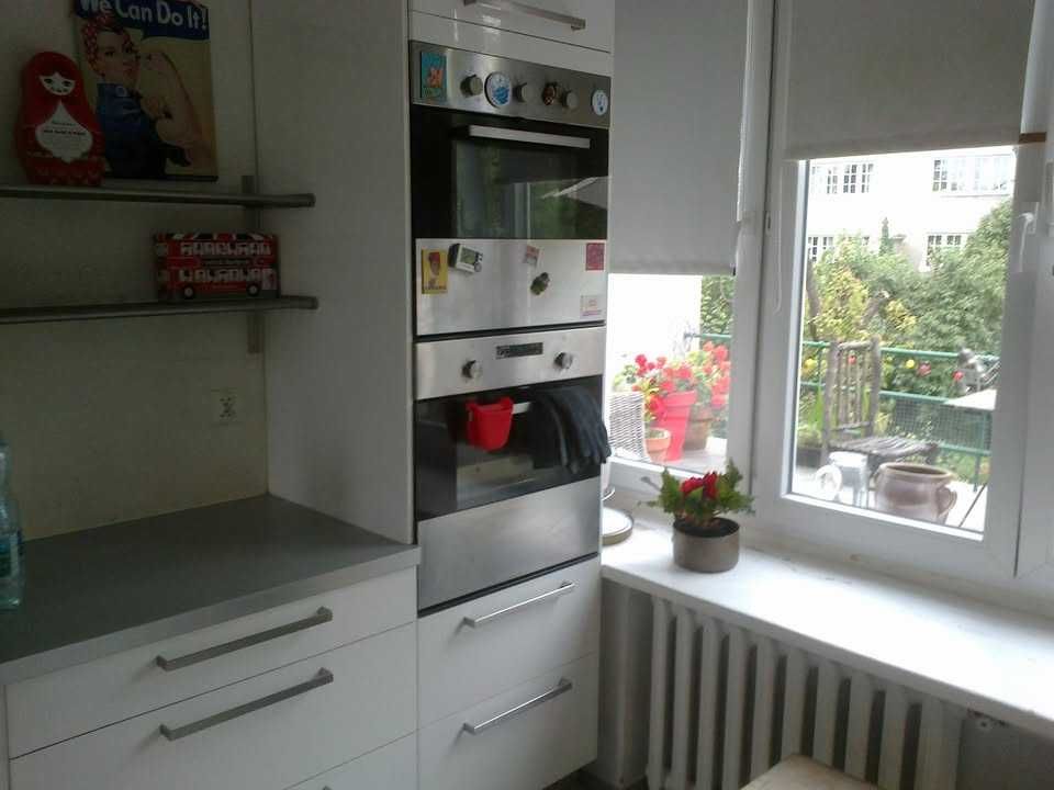 Room with Bathroom – Old Żoliborz Flat with Terrace
