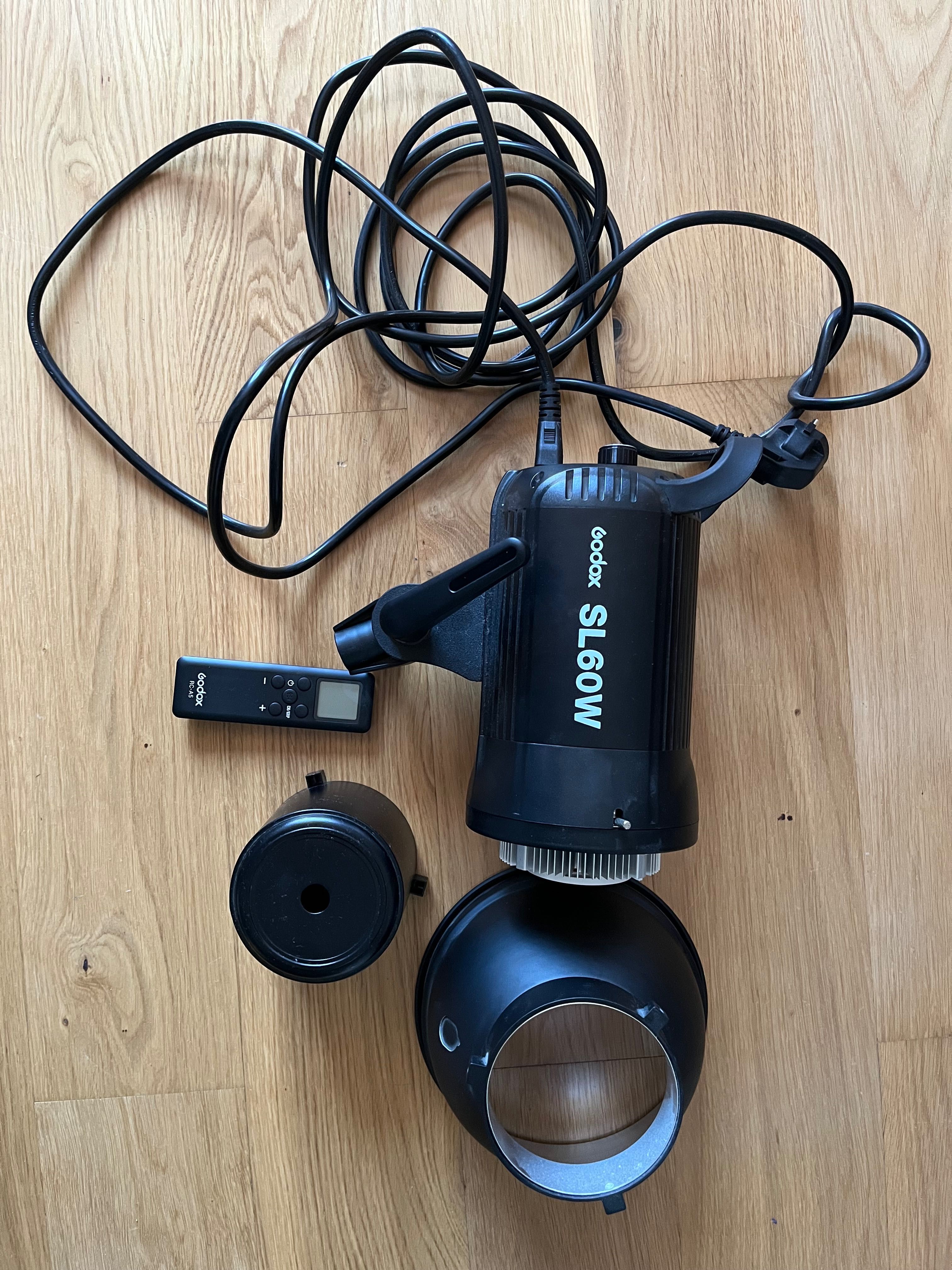 Lampa Godox SL-60W Video + statyw + softbox