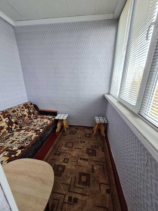 Продам 2 кімн. квартиру на Молодіжному, зуп. Героїв України. 32000