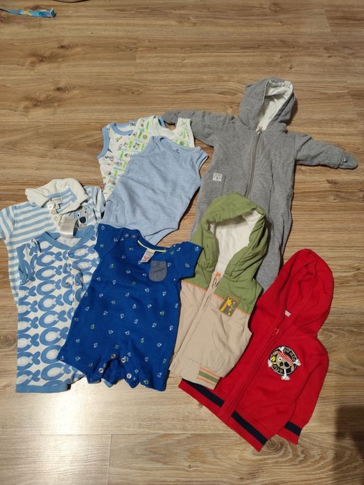 Paka ubrań niemowlęcych 56