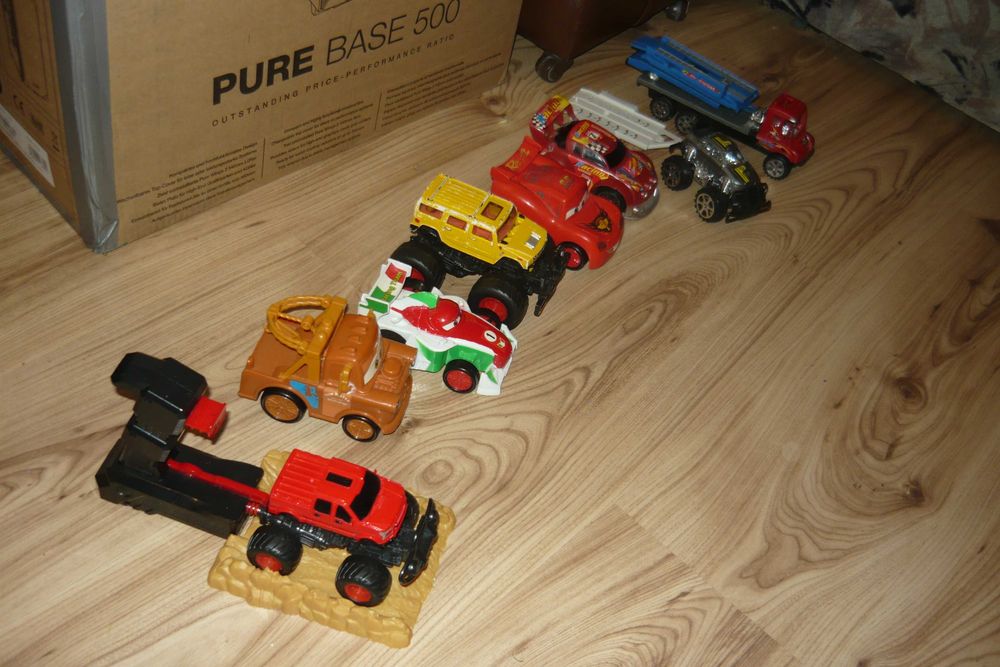 Auta Lawety Samolot Motocykle Traktor helikopter  - Duży zestaw 30szt