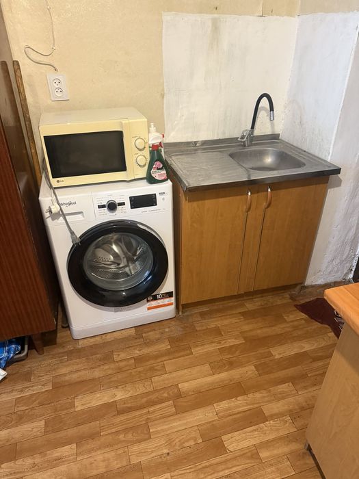 Є-відновлення!Продам гостинку  метро Индустриальная