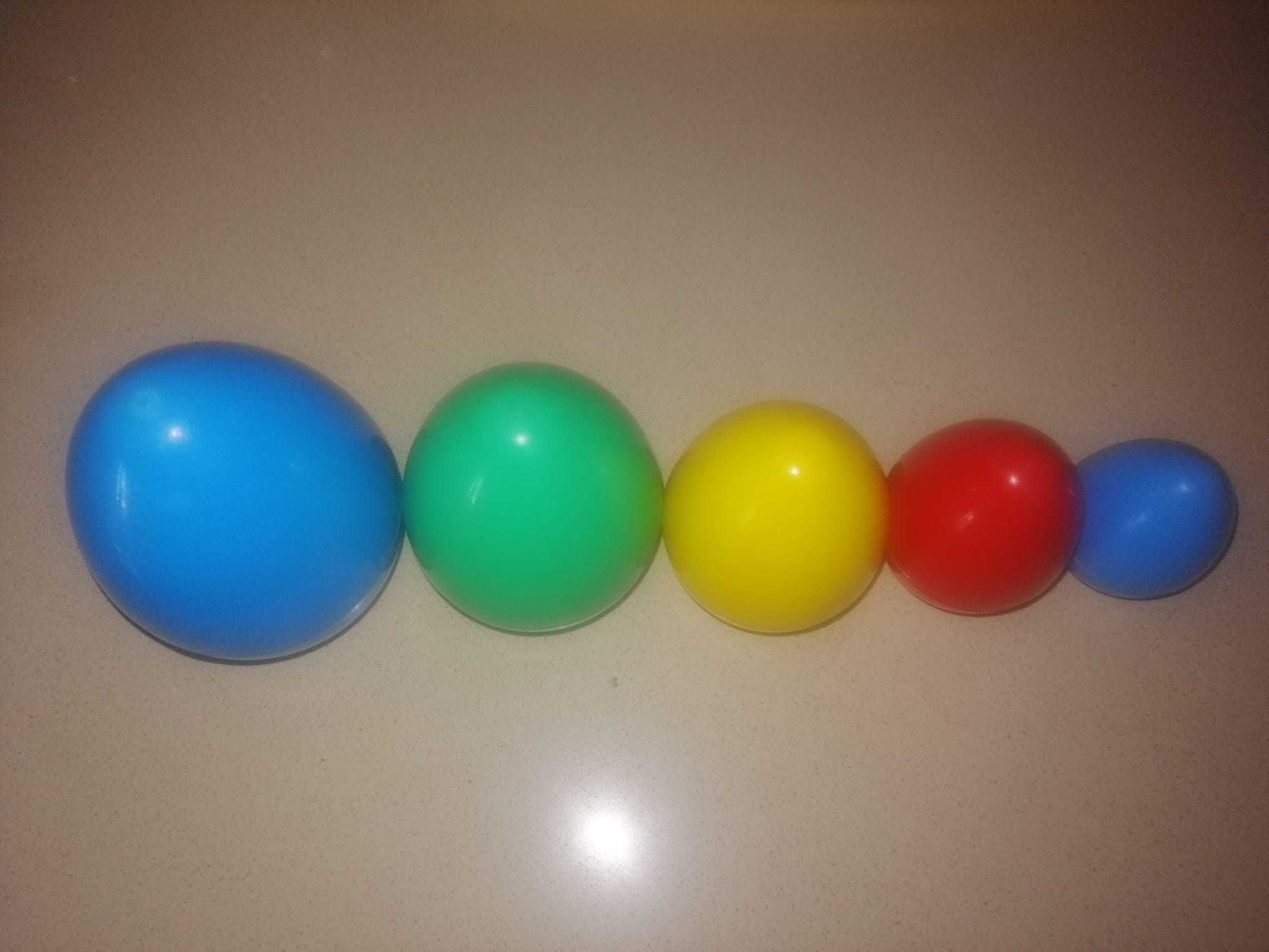 5 Ovos de encaixe