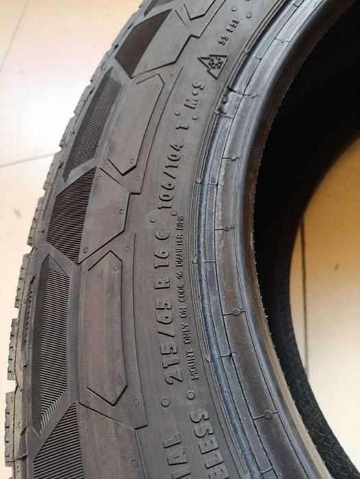 Пара шин б/у 215/65R16C 106/104T Continental VanContact Winter