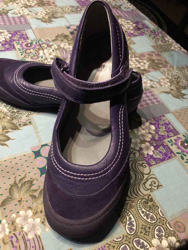 Clarks oryginalne 35 2,5uk jak nowe buty