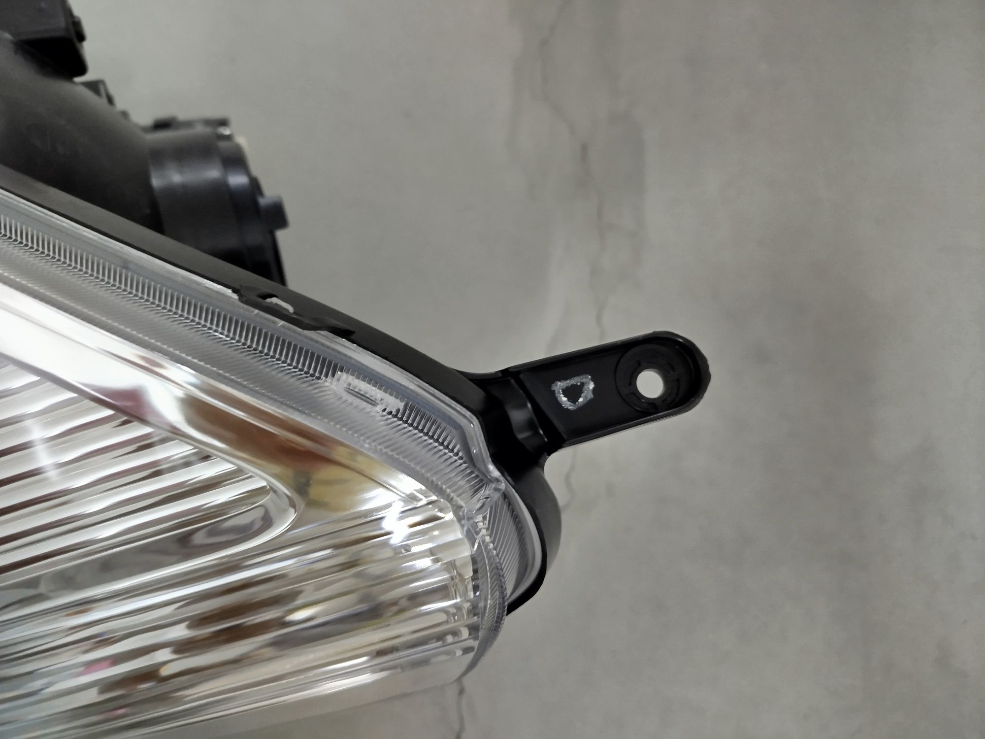 Farol Frente Esquerdo Rav 4