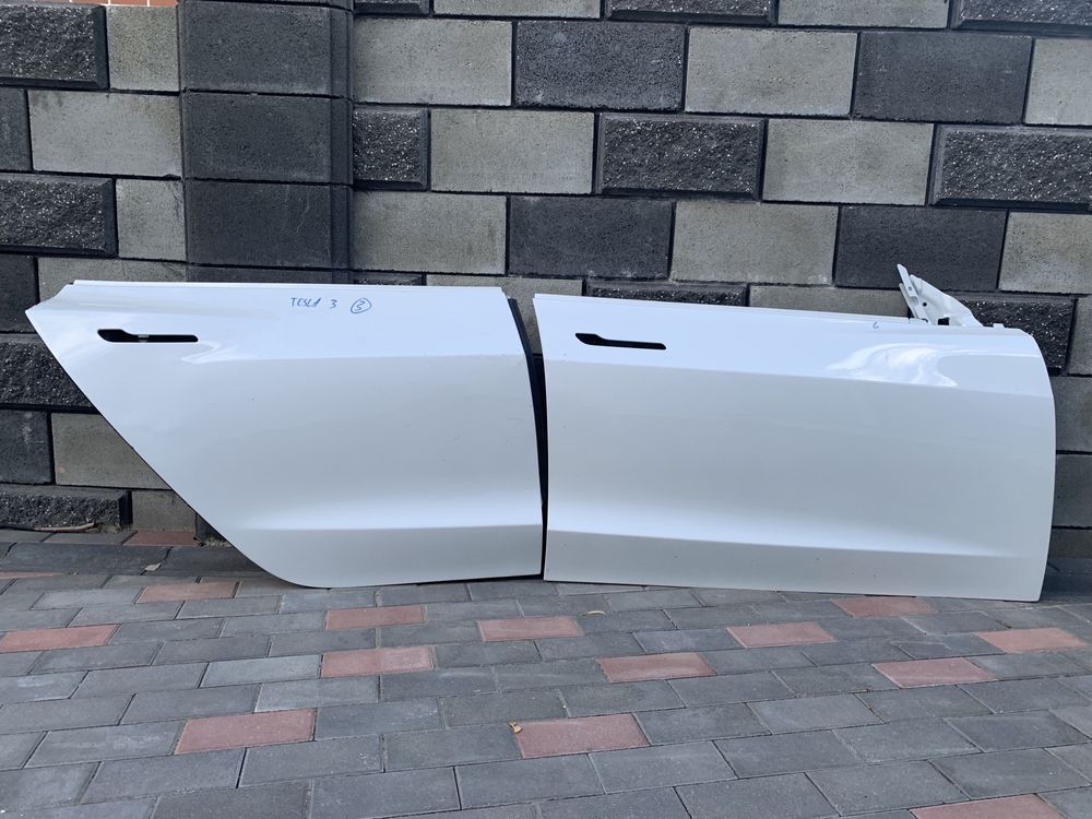 Tesla Model 3 m3 Дверь передняя задняя правая голая в наличии