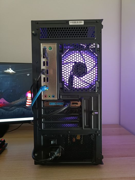 Torre Gaming com Watercooler | AMD RX6600 | Garantia