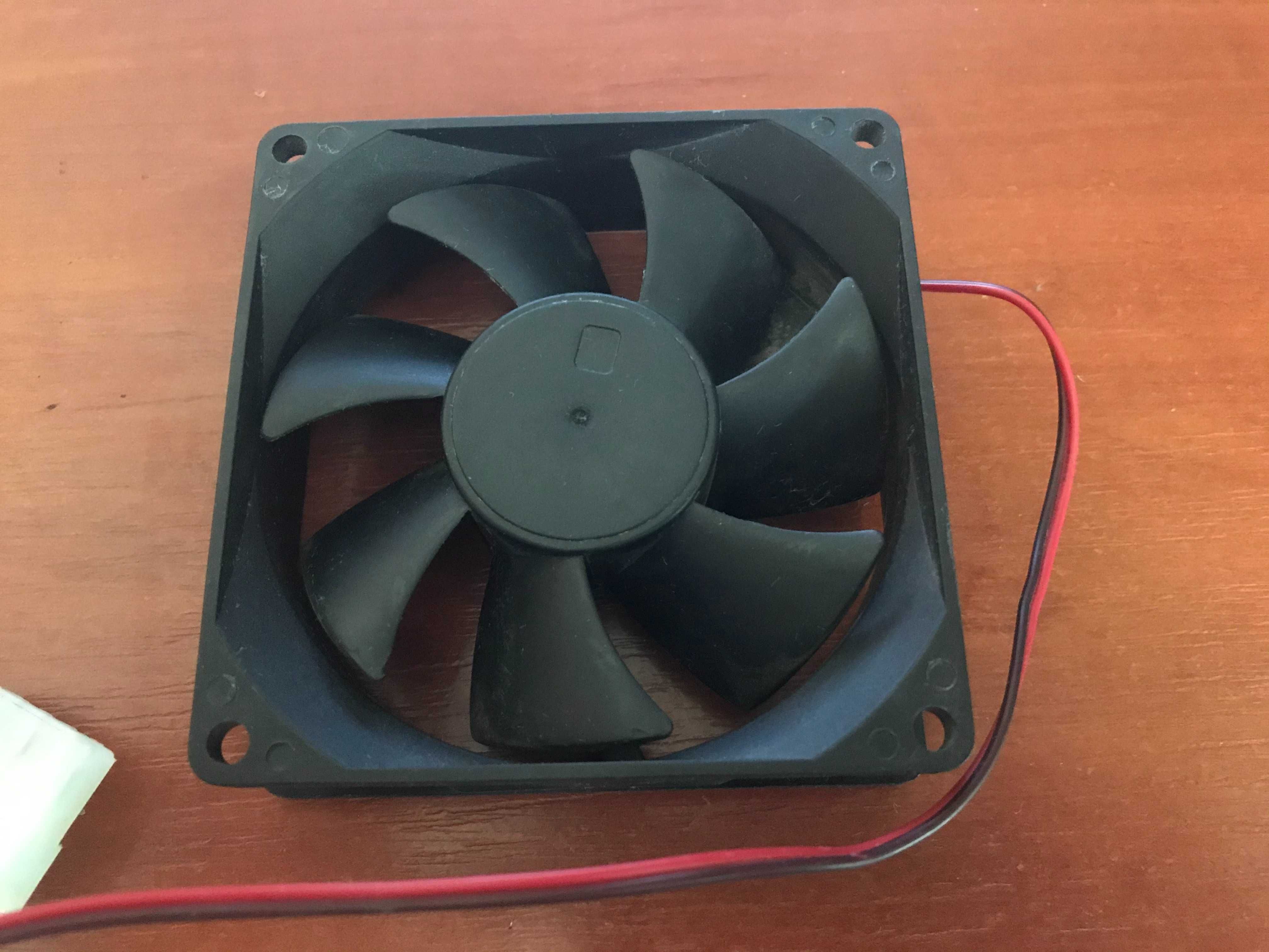 Продам кулер CASECOM DC 12V.