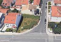 Terreno urbano para construção de moradia na Póvoa de Santo Adrião