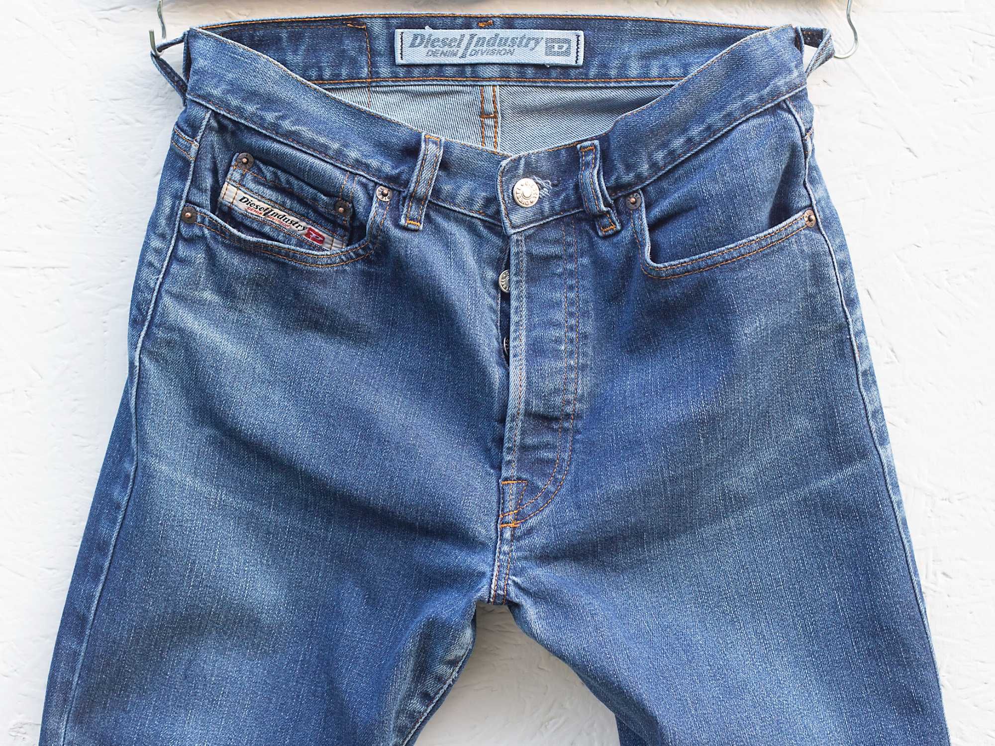 Diesel roz 31 włoskie spodnie jeansy proste nogawki dopasowany krój
