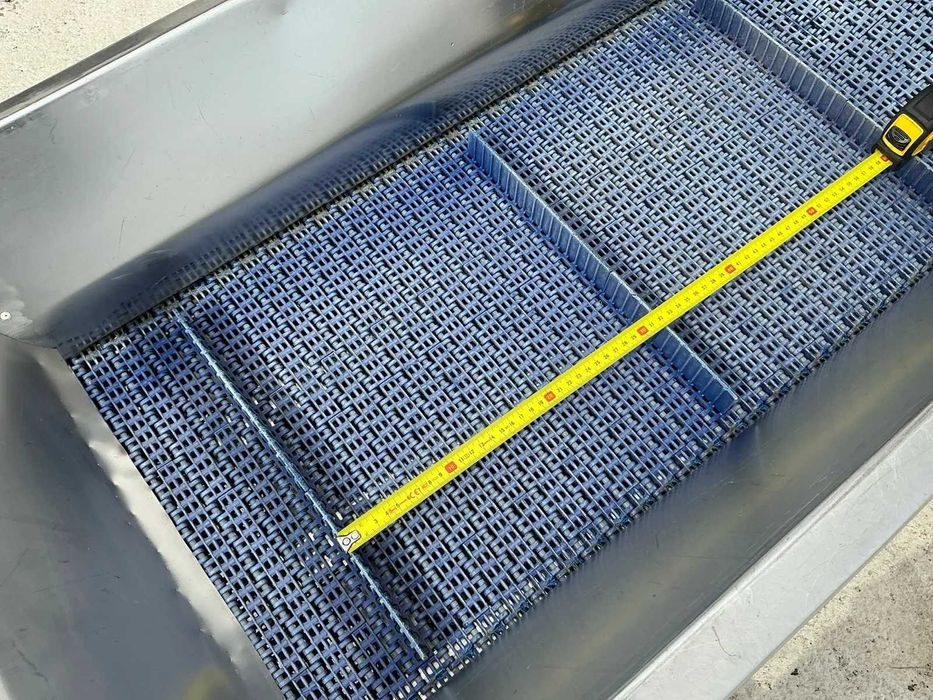 Przenośnik taśmowy wznoszący, zabieraki40mm, wysokość 190cm NIERDZEWNY