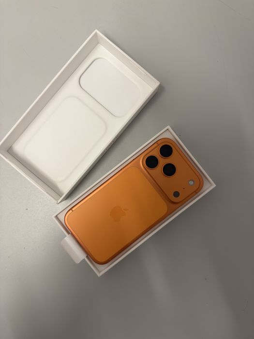 iPhone 17 Pro 256GB Orange