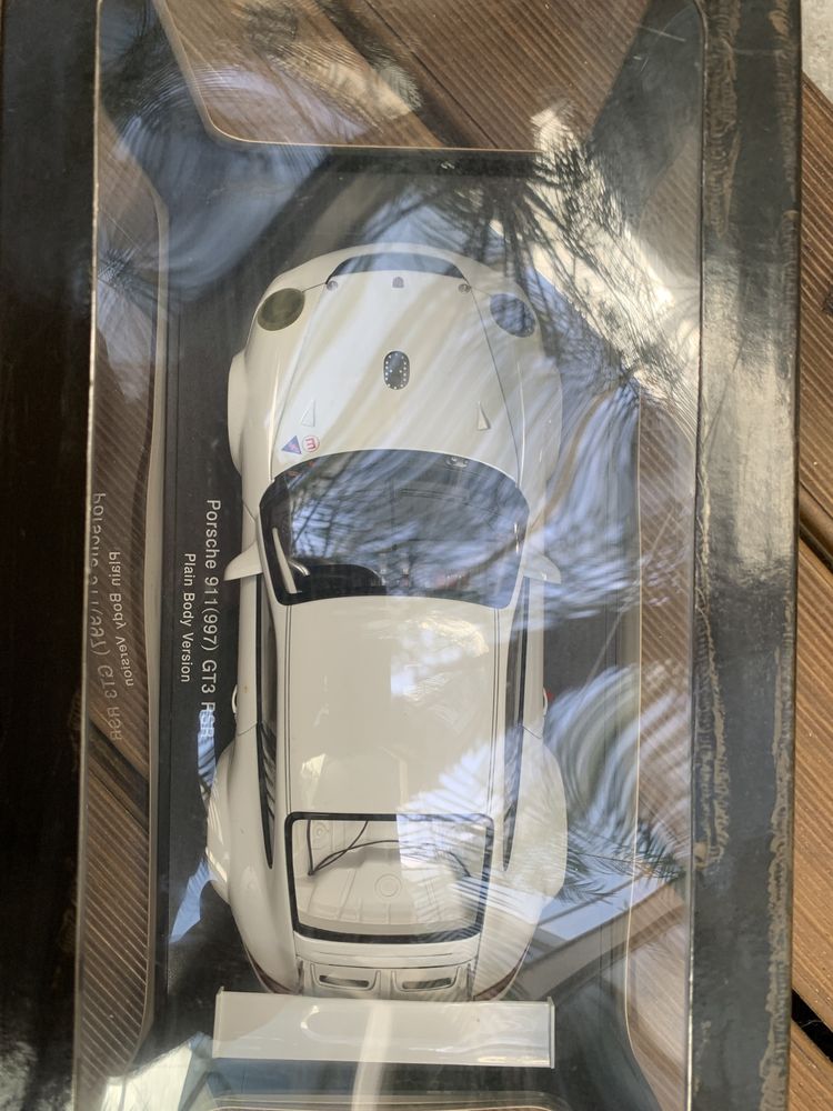 Porsche 911 997 GT3 RSR 1:18 Autoart