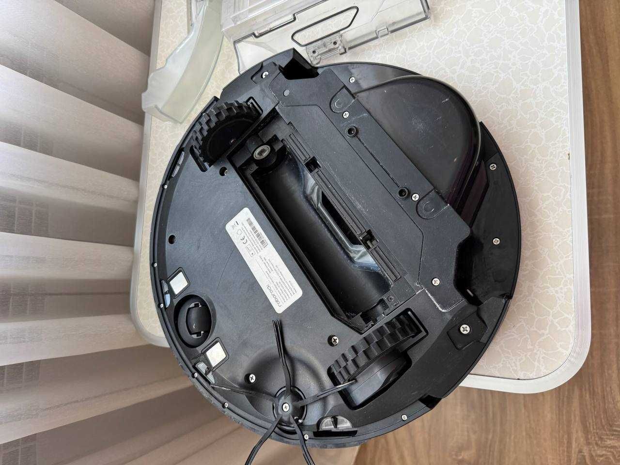 Робот пилососм Roborock S5max