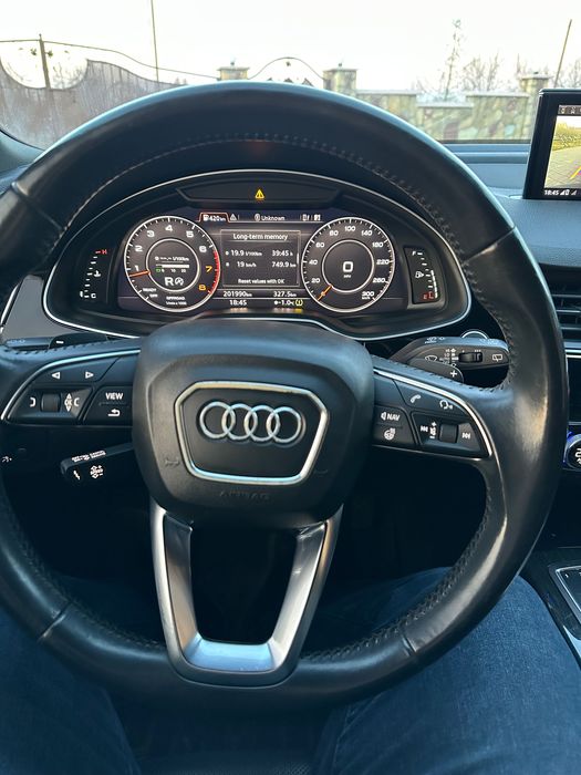 AUDI Q7 4m 2017р