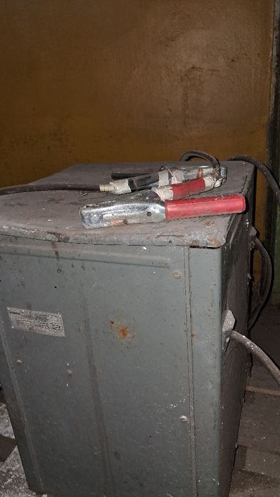 Prostownik Bester BSG 24/100 24V mocny