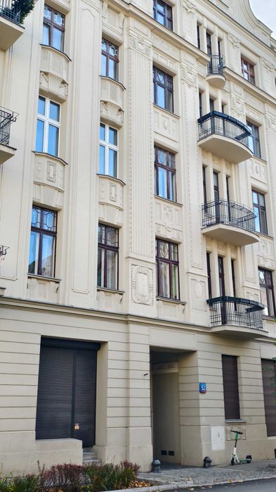 Mieszkanie w zabytkowej kamienicy w centrum Łodzi – ul. Sienkiewicza