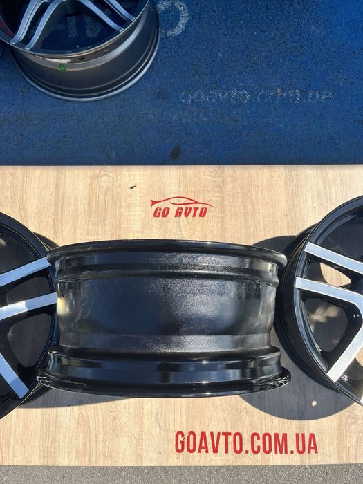 Goauto диски гарні на BMW T5 T6 VW 5/120 r17 et40 7,5j dia72,6 віваро