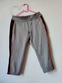 Sportowe spodnie legginsy 3/4 krótkie