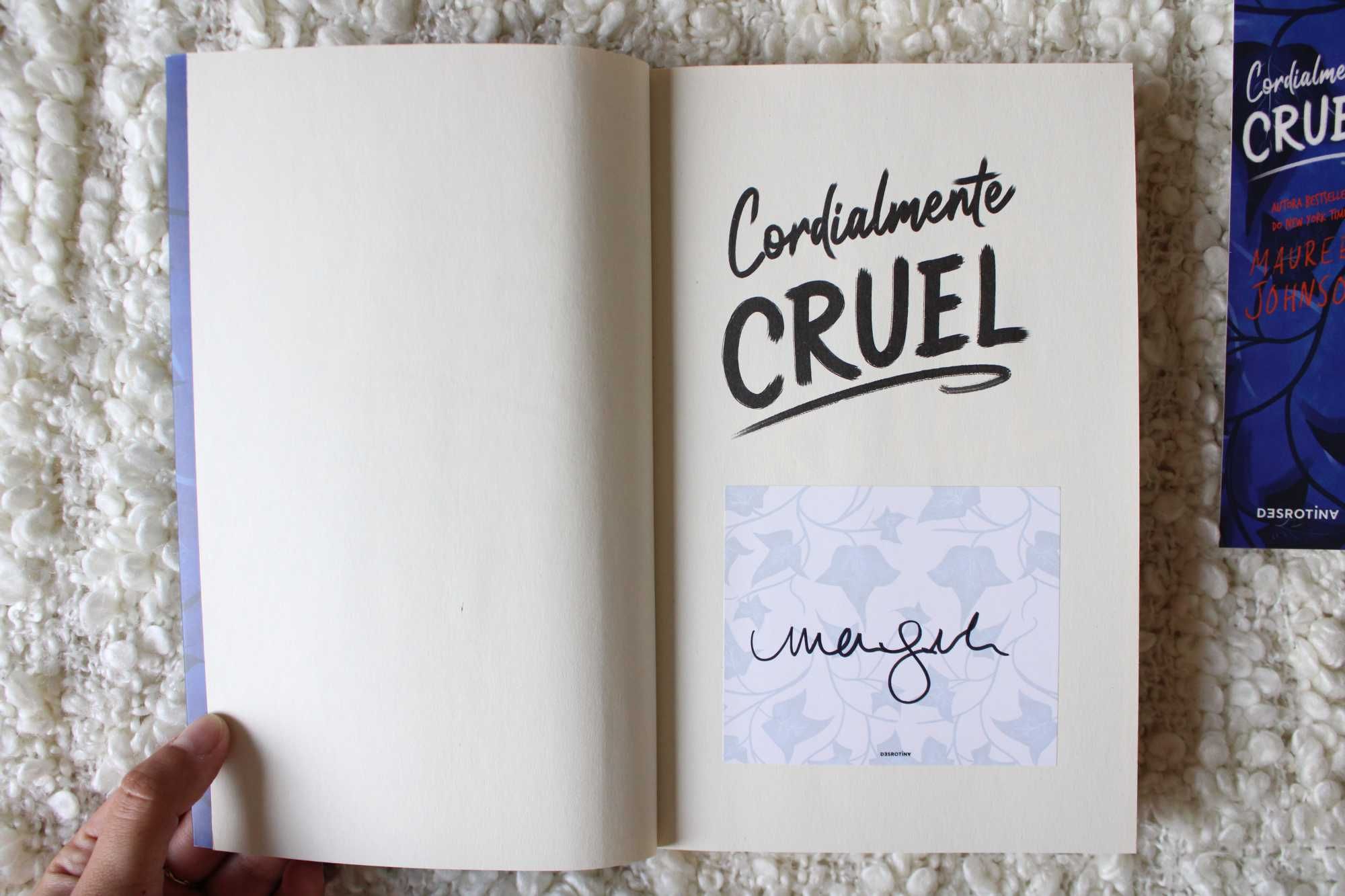 Livro Cordialmente Cruel de Maureen Johnson