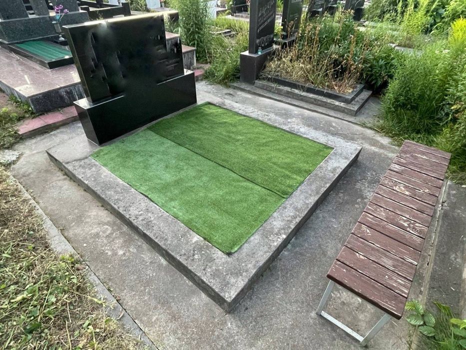 Прибирання могил уборка могил Недорого