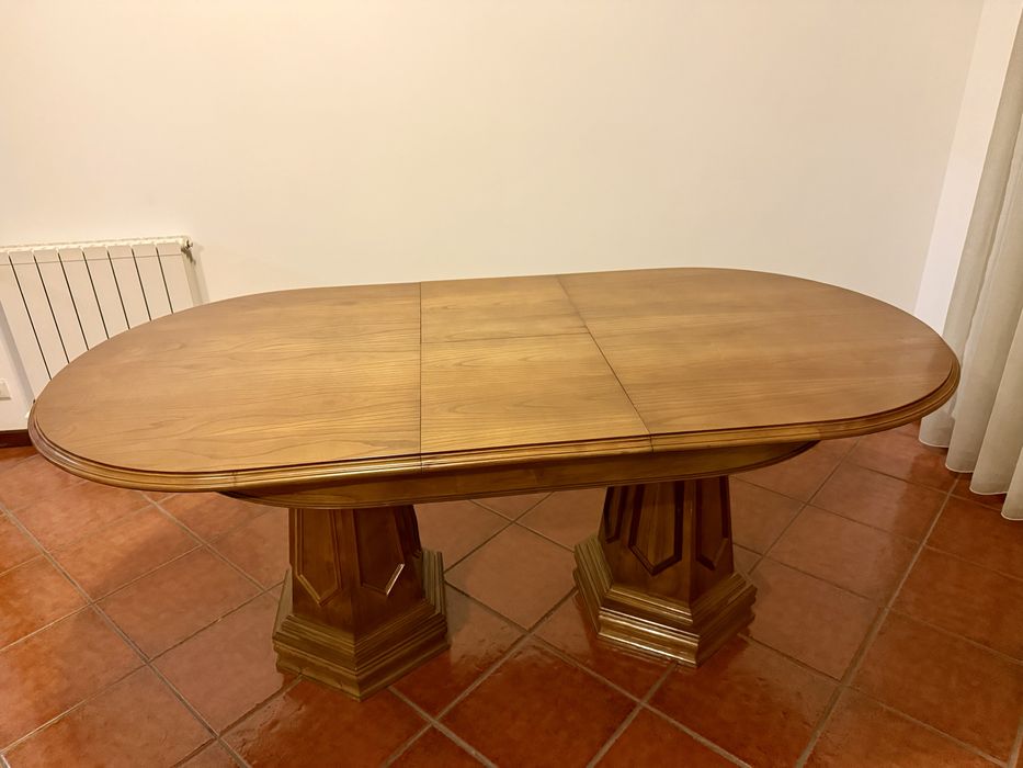 Mesa de jantar, madeira maciça