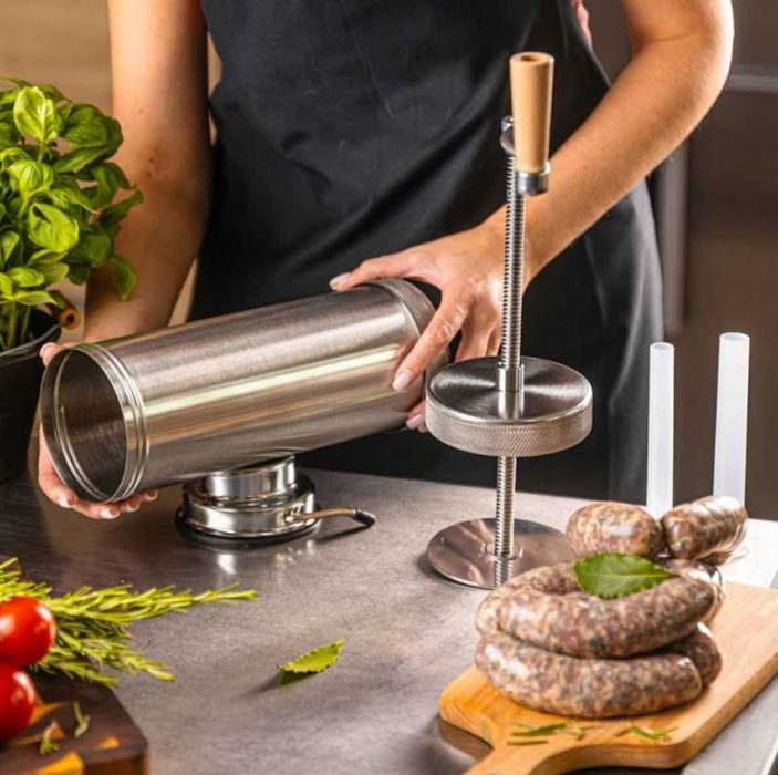 Maszynka do kiełbas 2,5 kg KLAUSBERG – stal nierdzewna, szpryca