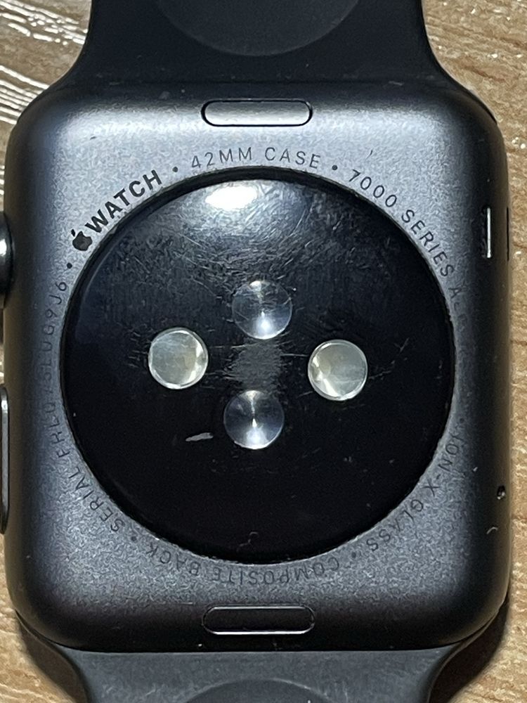 Aplle Watch  AW  7000