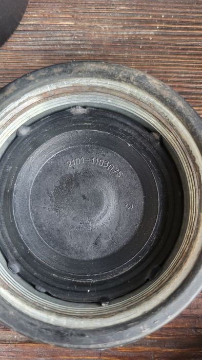 Ремкомплект передней ступицы (левой] Гологены фара fek ddr wartburg tr