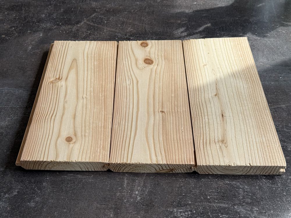Deska Elewacyjna podbitka dachowa modrzew 125x20mm