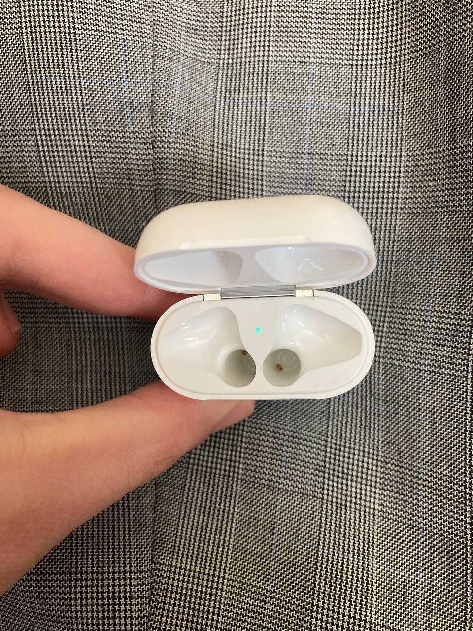 Charging Case airpods 2. Зарядний футляр для airpods. Кейс для airpods