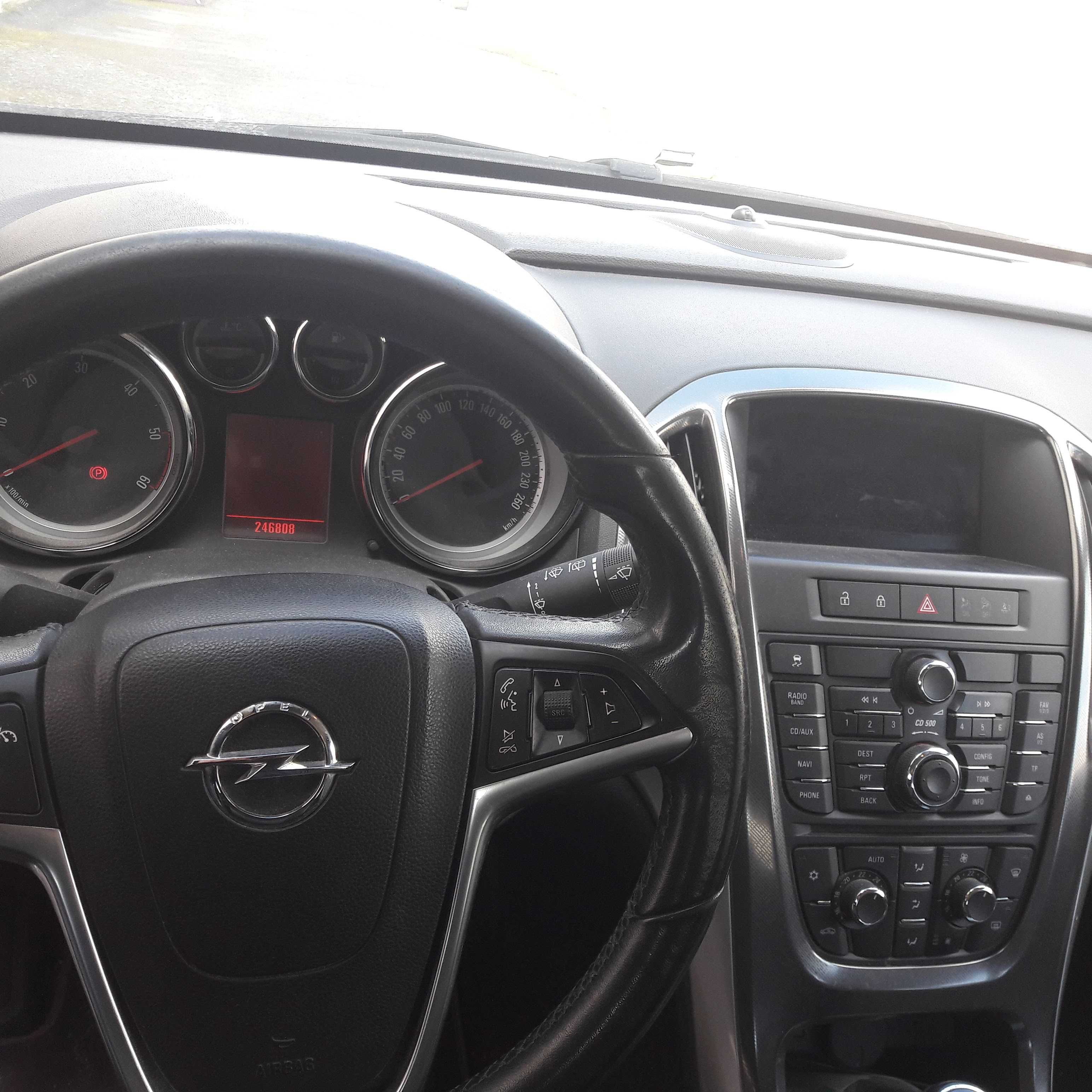Opel Astra j 1.7 CDTI COSMO