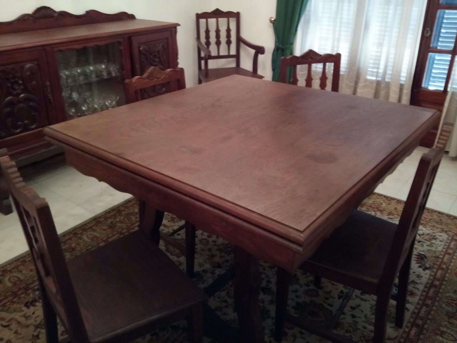 Mesa 8 pessoas - antiga