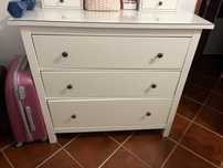 Comoda branca ikea