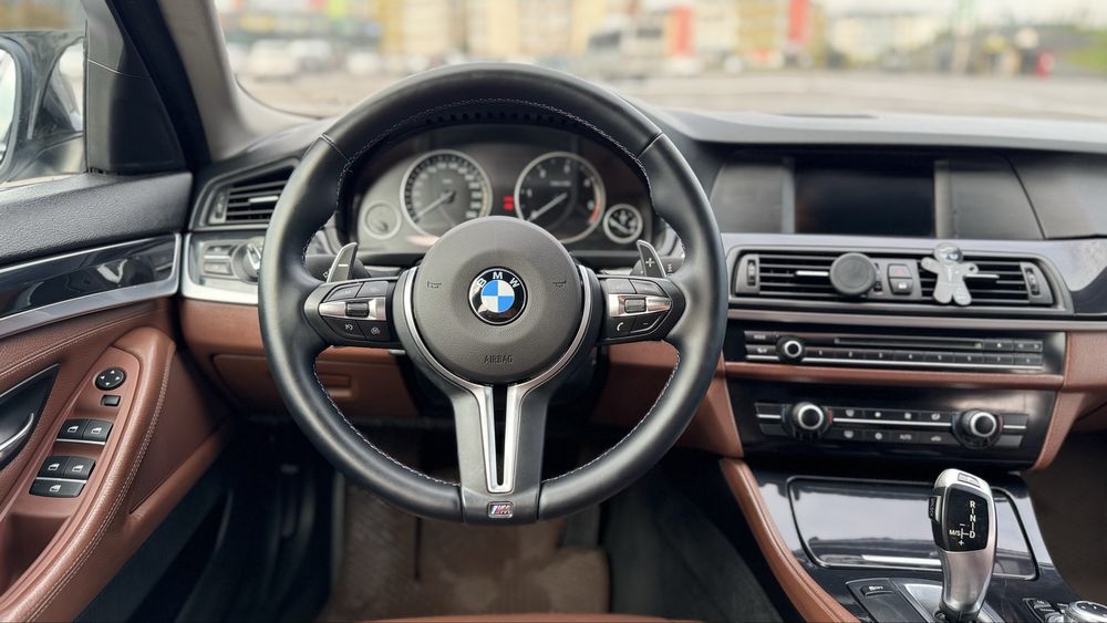 BMW 520d F11 Чудовий Стан! Коричнева кожа, М-кермо, торг!