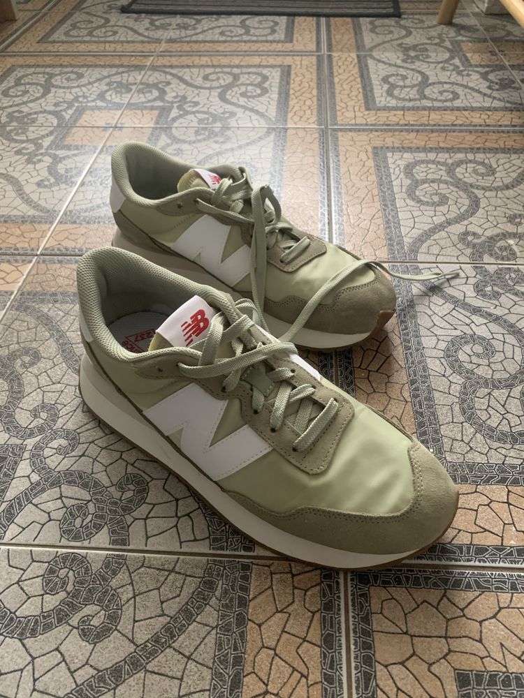 Кросівки чоловічі New Balance