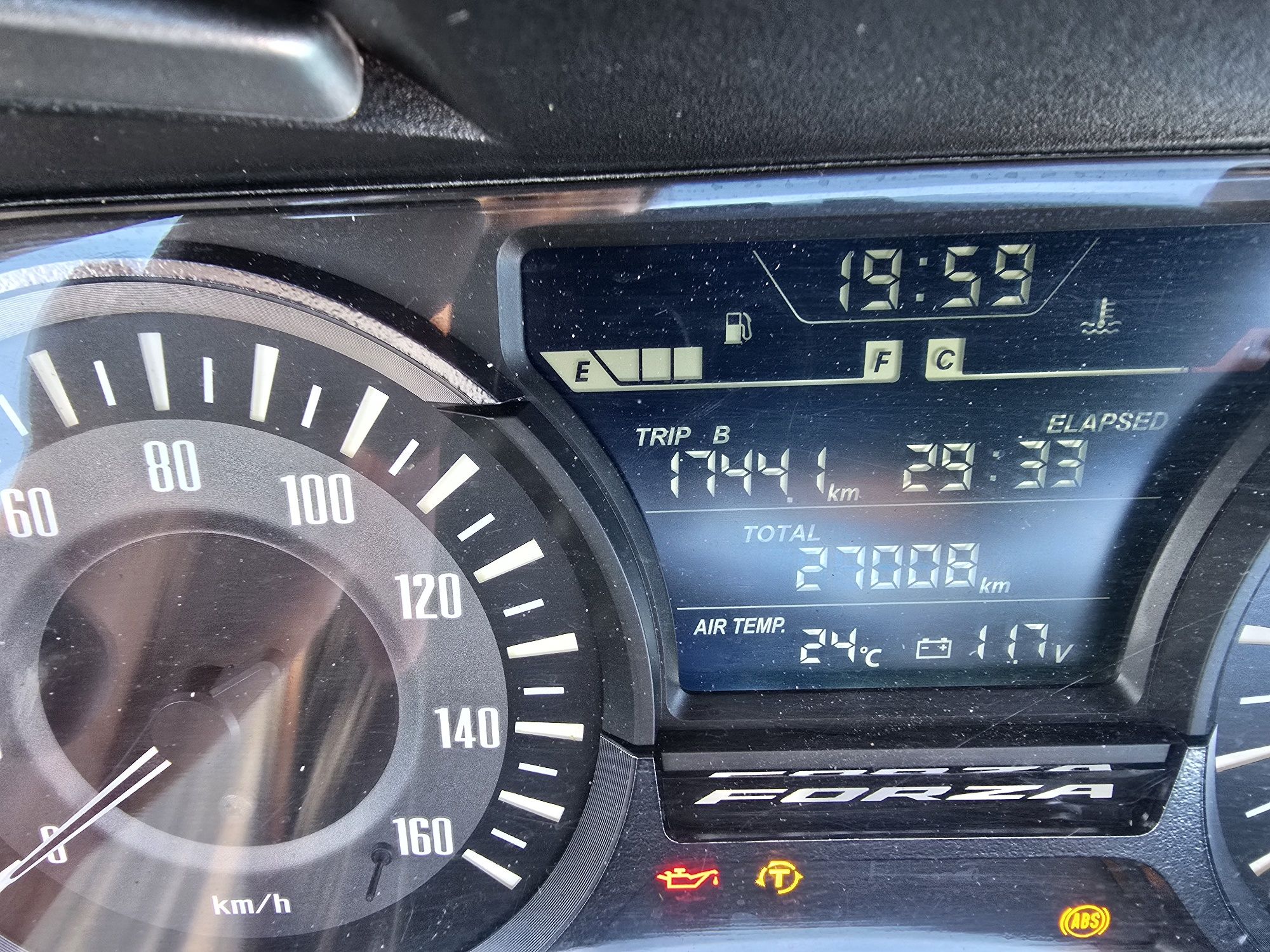 Forza 300 em óptimo estado