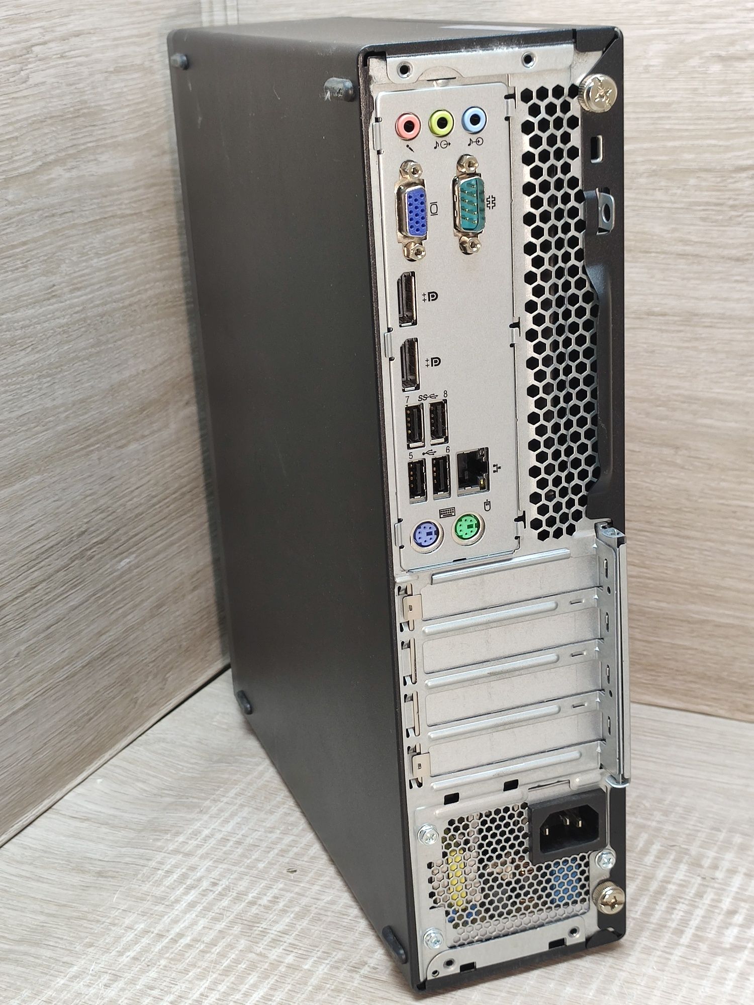 Lenovo ThinkCentre M710s SFF (intel i3-6100/8GB DDR4)