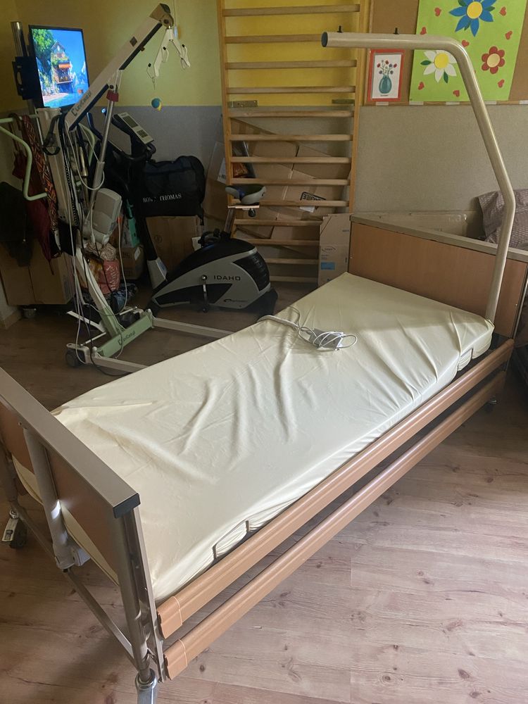 Łóżko rehabilitacyjne Vermeiren – idealne do opieki domowej