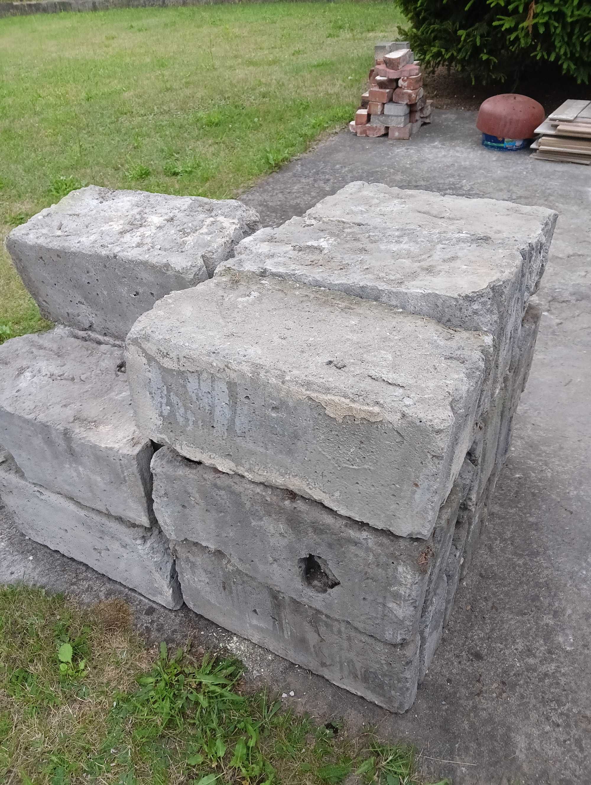 Pustaki za darmo