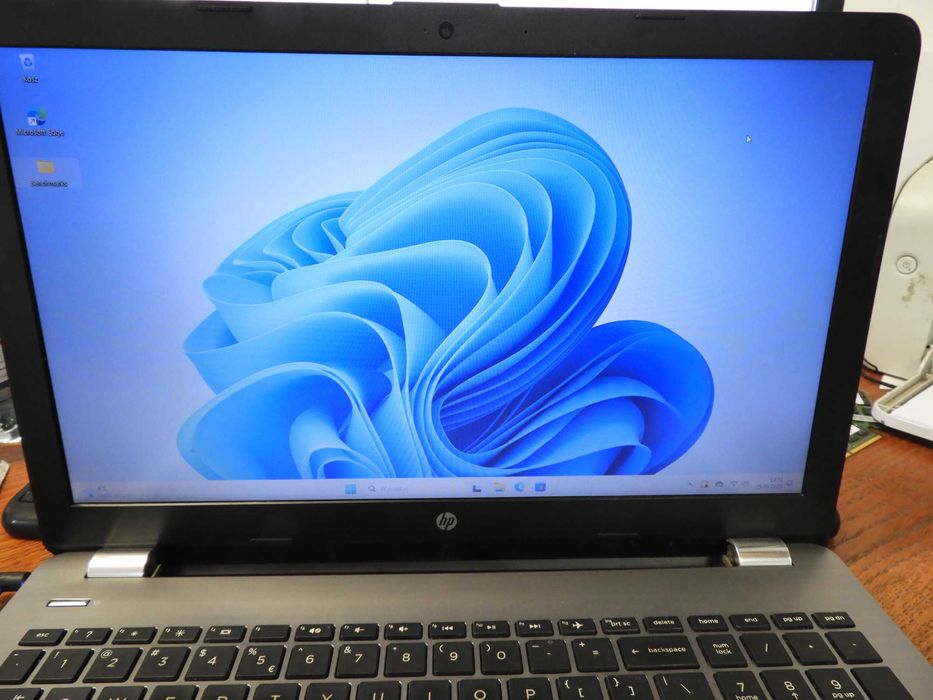 HP 250 G6 i3-6006U