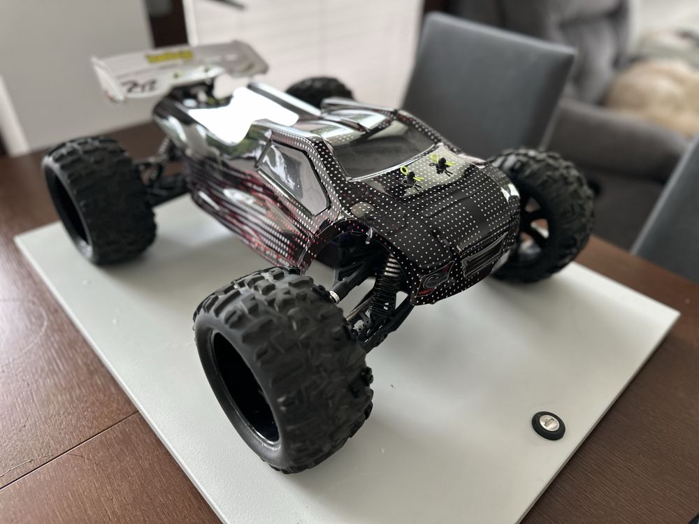 Model rc 1/8 podwozie