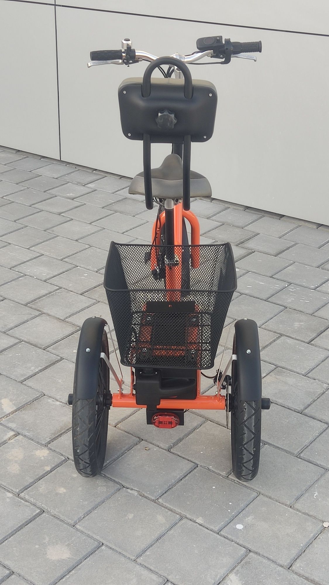 Triciclo elétrico  /  Bateria de lítio