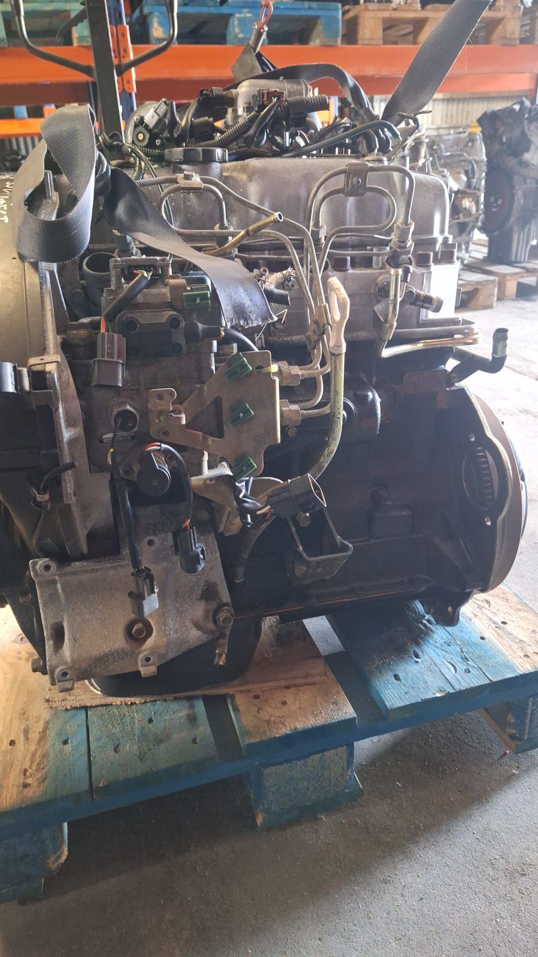 Motor mitsubishi L200 2.5tdi de 2004 ref 4D56  bomba eléctrica