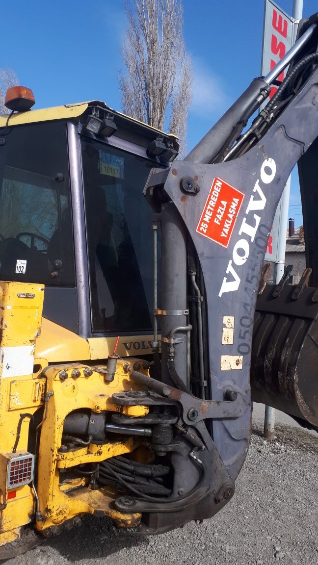 Вольво Volvo BL61  экскаватор погрузчик. Не JCB 3cx CAT KOMATCU MANITU