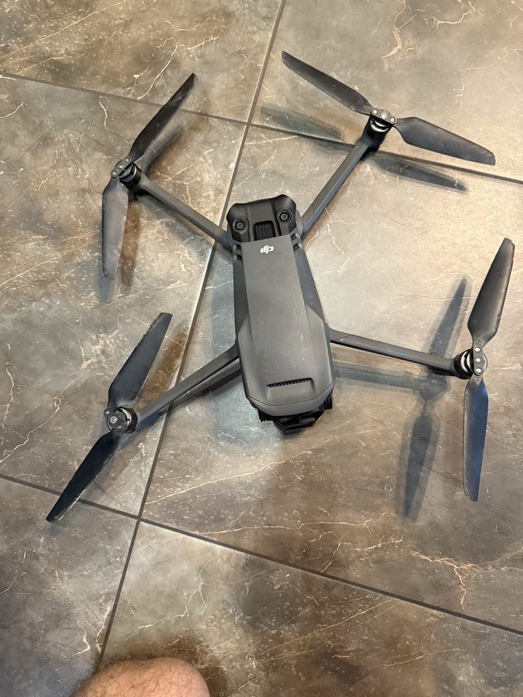 Продам DJI Mavic 3 Pro