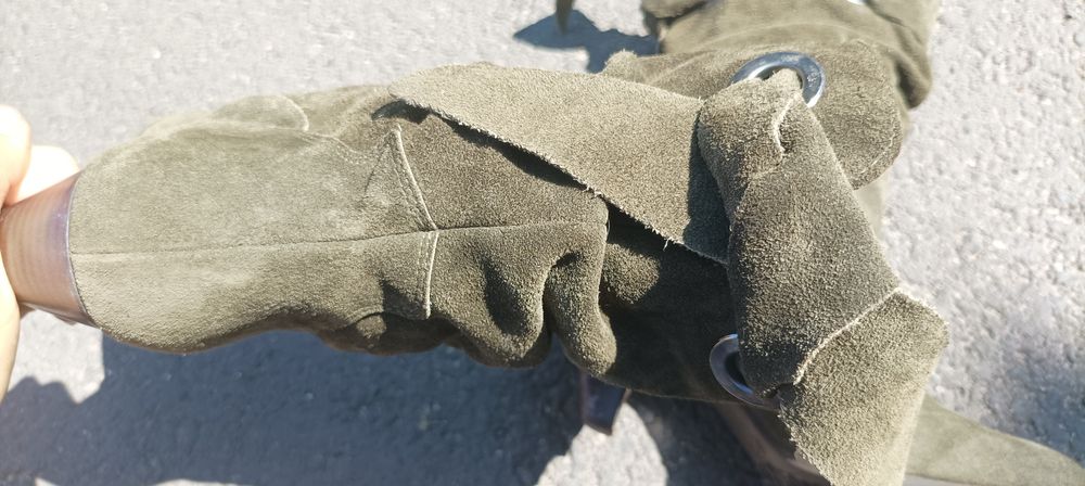 Butelkowa zieleń Zamszowe kowbojki botki kozaki rozmiar 37