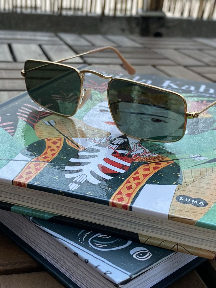 Ray-Ban Julie RB4291 – Dourado com lentes verdes