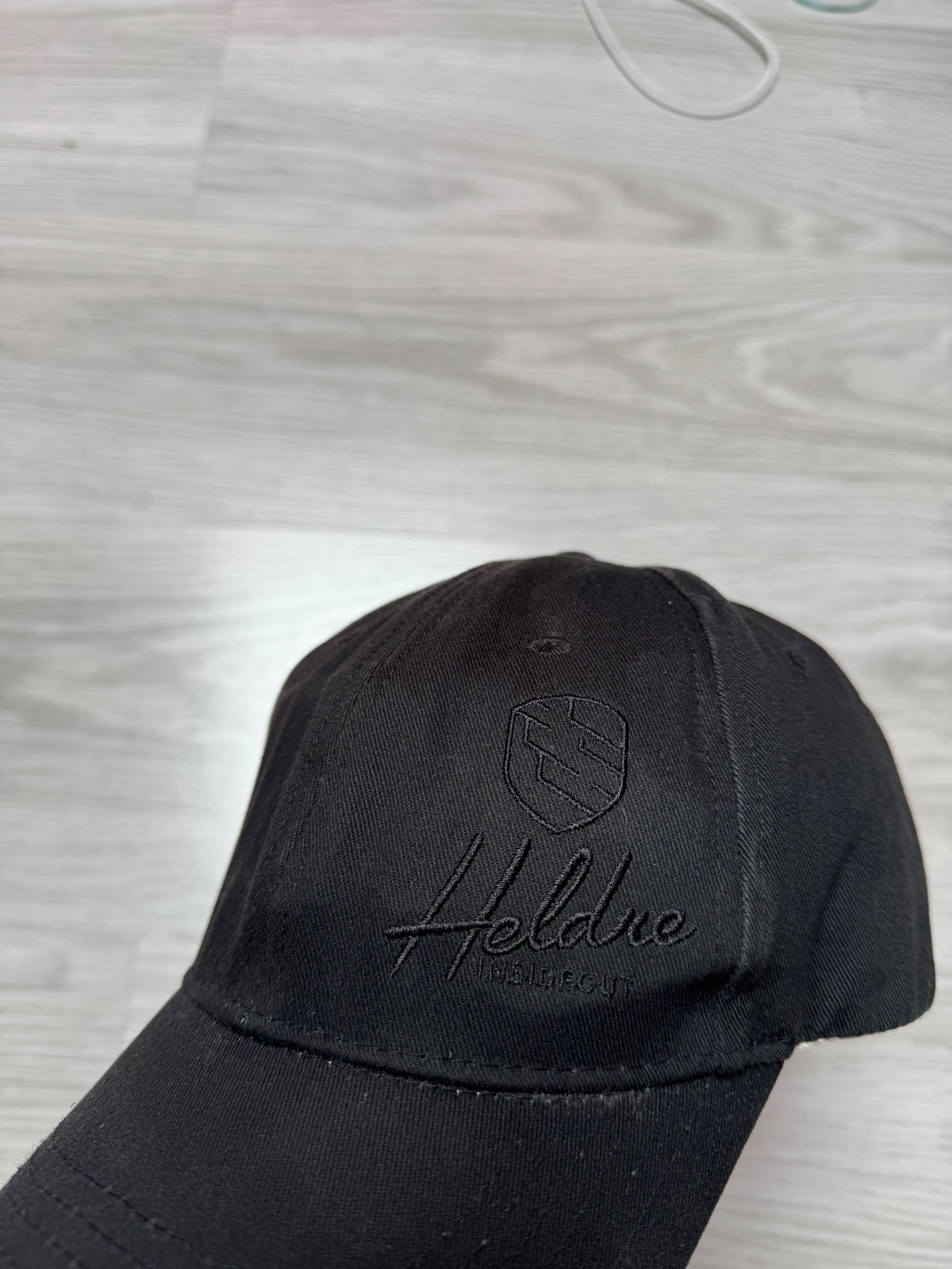 Czapka z daszkiem Heldre